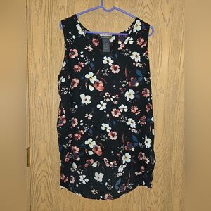 Chelsea & Theodore Floral Sleeveless Blouse - Black and Red